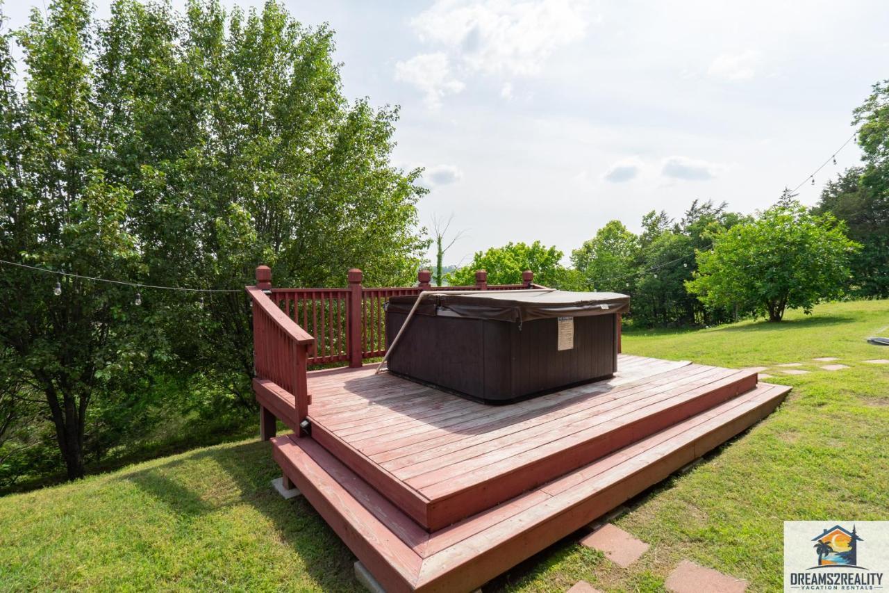 4Br Walk-In - Foosball Table - Hot Tub - Fire Pit - Free Tickets Included - Dv166 브랜슨 외부 사진