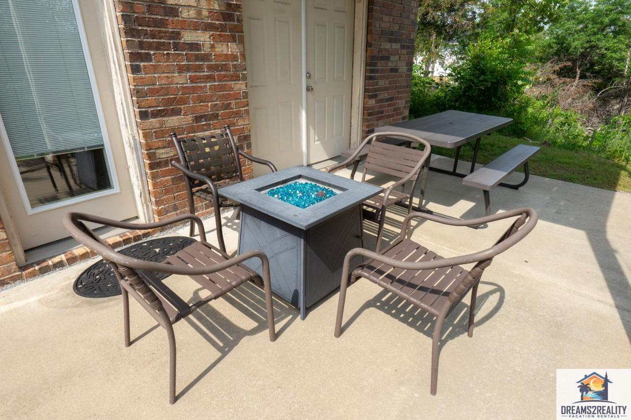 4Br Walk-In - Foosball Table - Hot Tub - Fire Pit - Free Tickets Included - Dv166 브랜슨 외부 사진